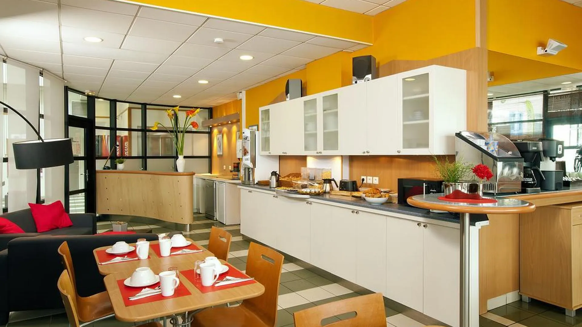 **  Sejours & Affaires Rennes De Bretagne Aparthotel France
